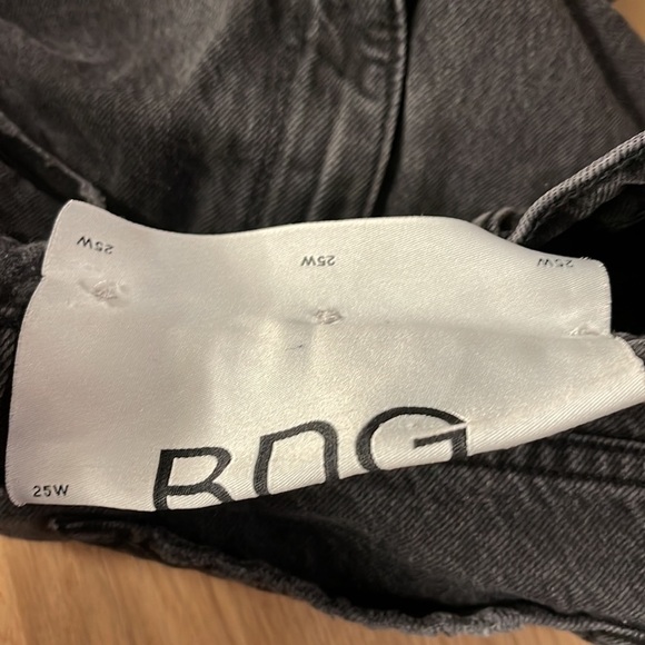 NEW BDG UO Grunge High Rise Mom Distressed Jeans Black Grey 25 goth y2k - Picture 12 of 13